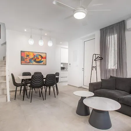 Two Bedroom House In Town Center By Sweet Keys * Limasol