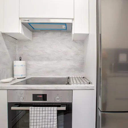 Two Bedroom House In Town Center By Sweet Keys Vakantiehuis Limasol