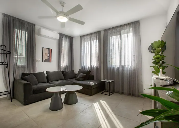 Casa de Férias Two Bedroom House In Town Center By Sweet Keys