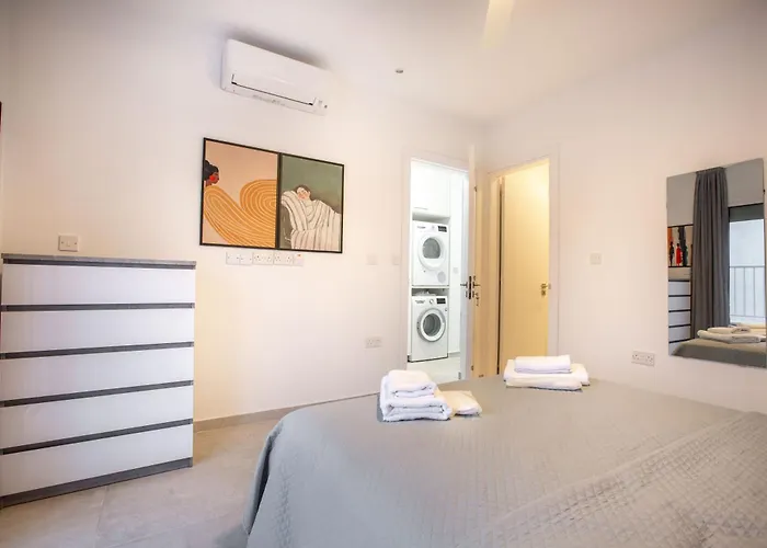 Two Bedroom House In Town Center By Sweet Keys