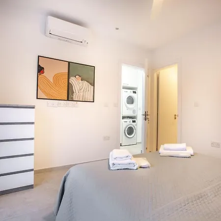 Two Bedroom House In Town Center By Sweet Keys