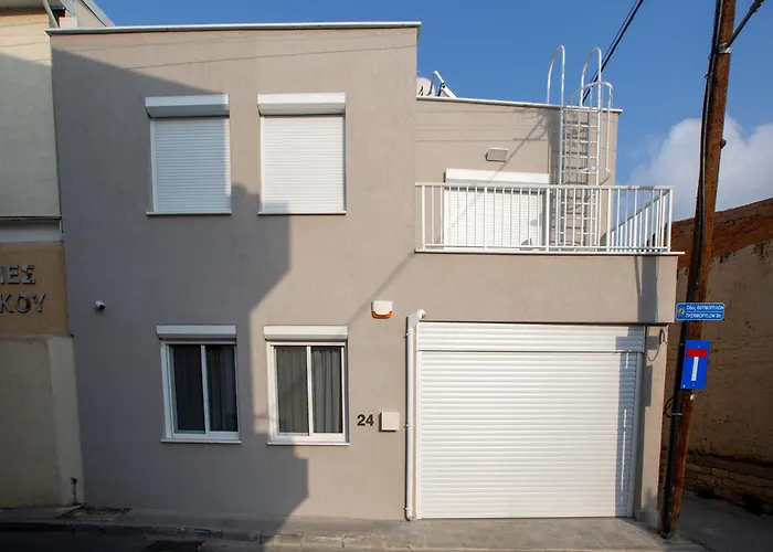 別荘 Two Bedroom House In Town Center By Sweet Keys